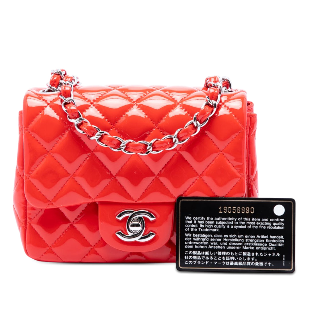 Chanel Mini Square Classic Cuir verni Simple rabat