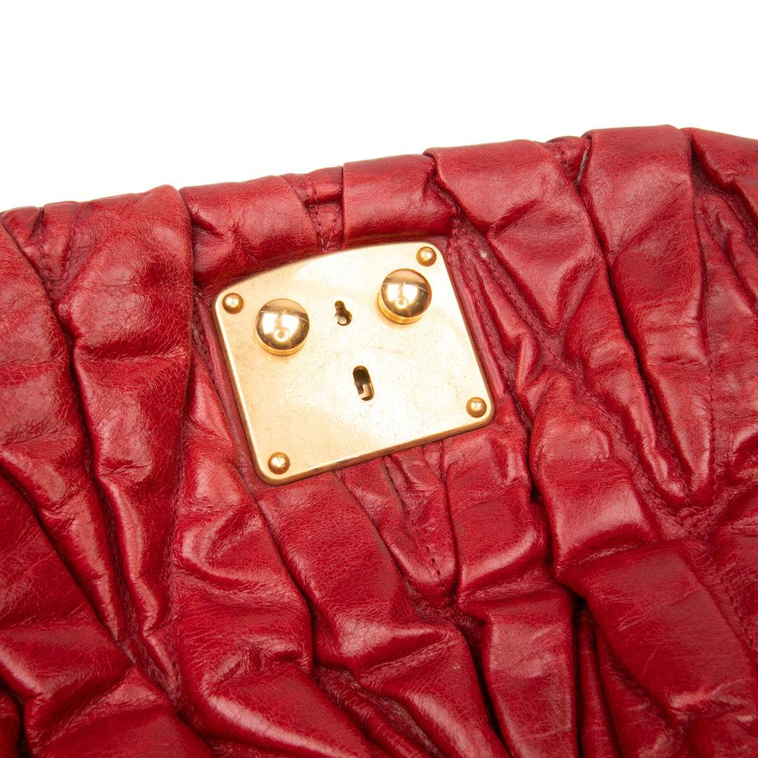 Miu Miu Matelasse Nappa Coffer Sac cartable Rouge