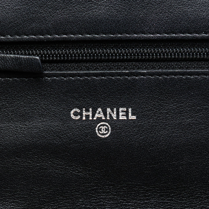 Chanel CC Caviar Wallet on Chain