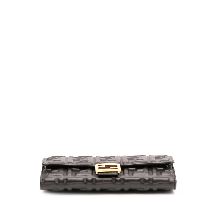 Fendi Zucca Embossed Leather Baguette Portefeuille On Chain Noir – GABY PARIS Authentique