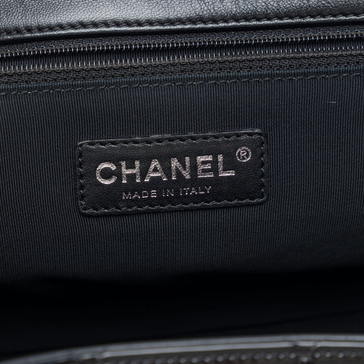 Chanel Matelassé Cuir verni Reissue 2.55 Accordion à rabat