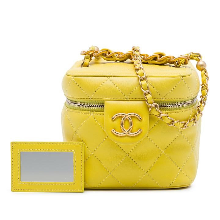 Chanel CC Matelassé Vanity avec chaîne Petit Cuir d'agneau Jaune – vue 7 – GABY PARIS