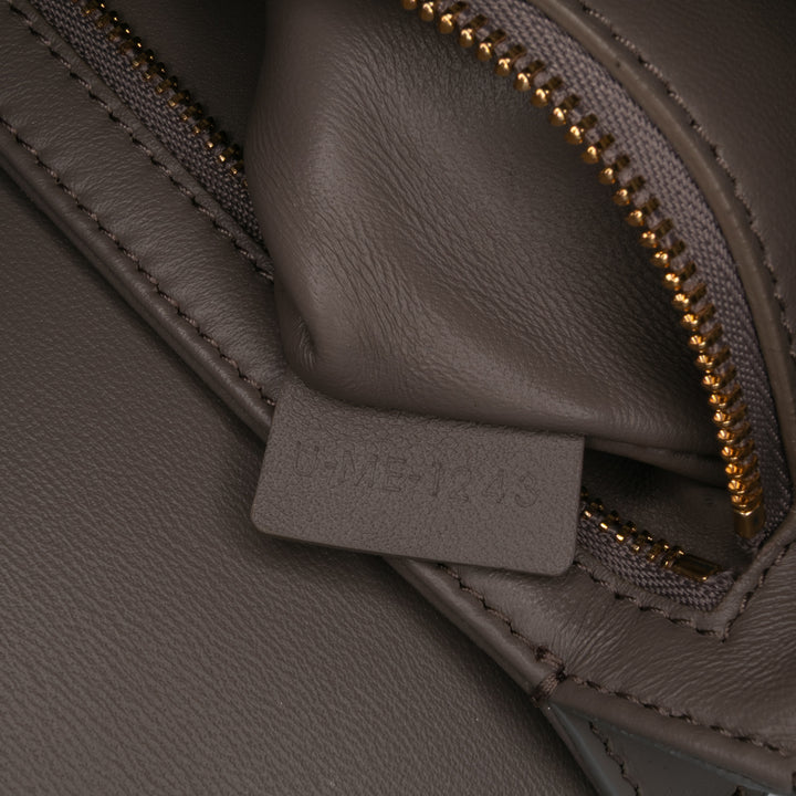 Celine Teen Shiny Cuir de veau Triomphe Sac porté croisé Marron – GABY PARIS Authentique