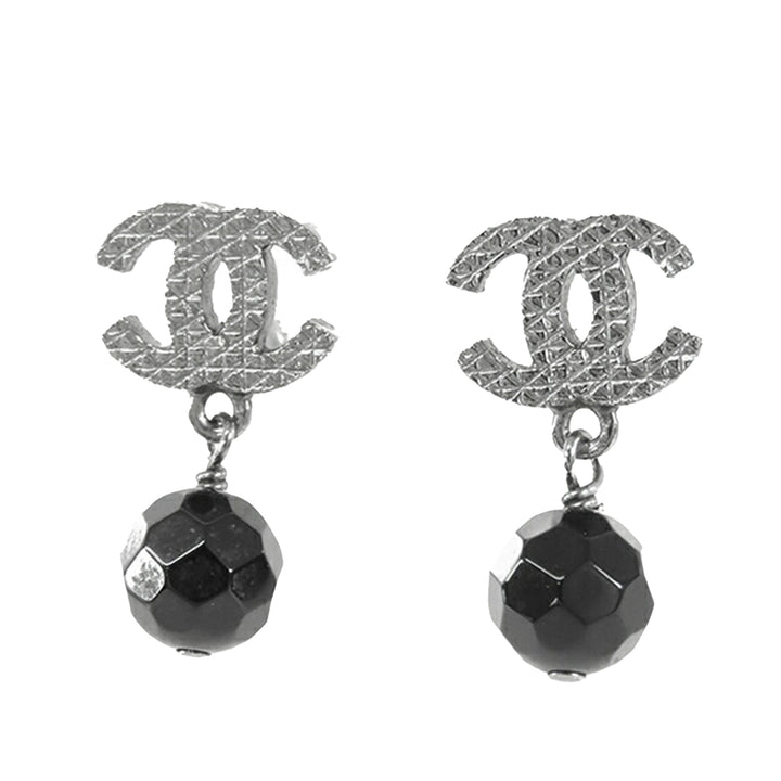 Chanel CC plaqué Bead pendantes fermoir poussette Boucle d’oreilles