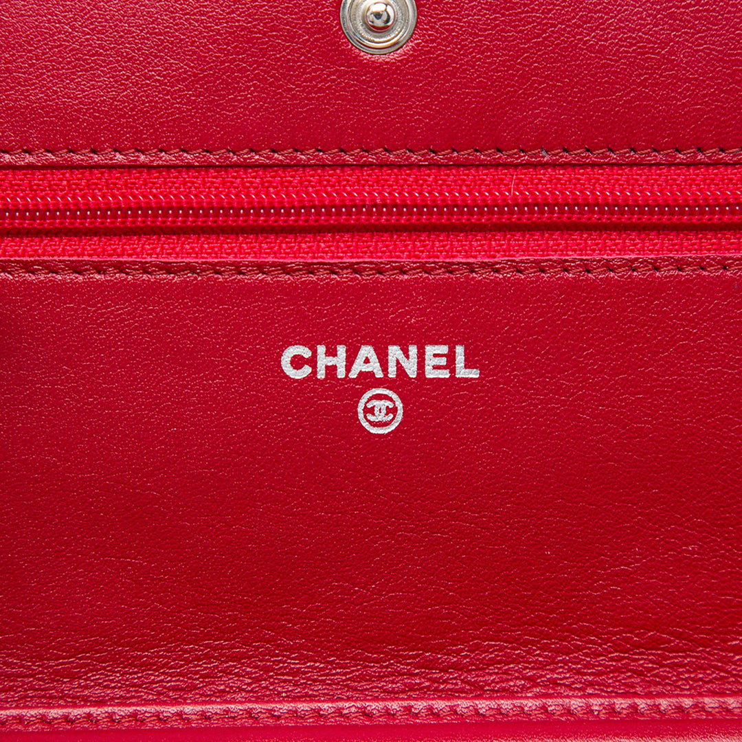 Chanel Sac bandoulière CC Matelassé Brilliant Wallet on Chain Rouge – vue 5 – GABY PARIS