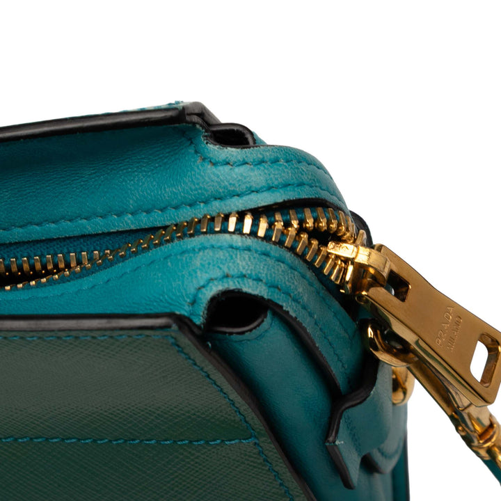 Prada Sac bandoulière Bicolore Vernice Esplanade Saffiano Bleu – vue 6 – GABY PARIS