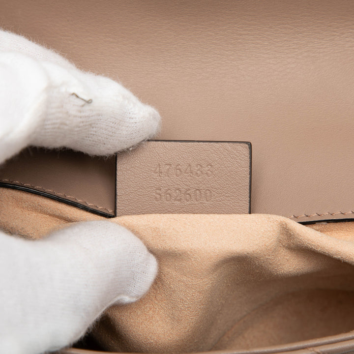 Gucci Mini GG Marmont Matelasse Cuir de veau à rabat Sac porté croisé