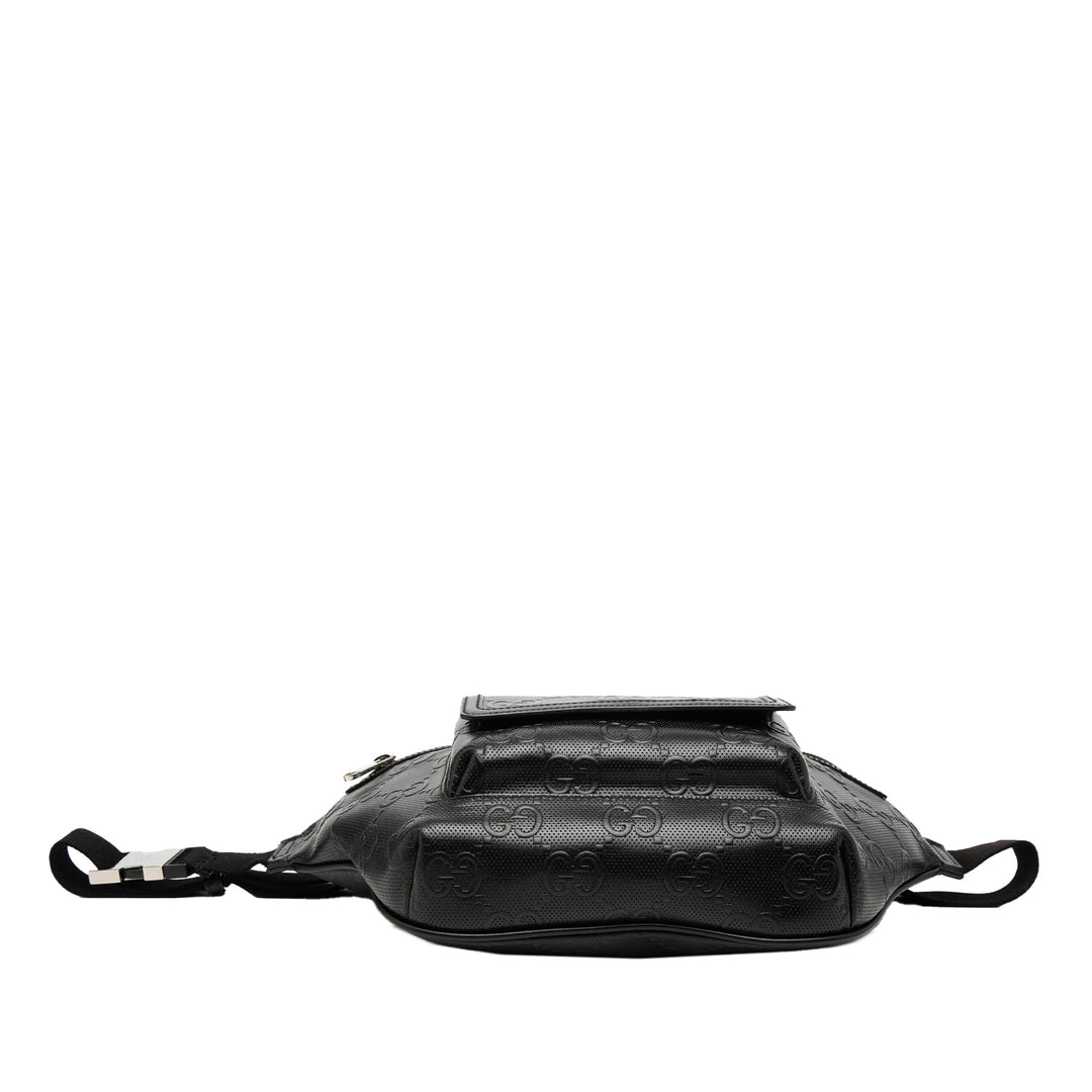 Gucci GG embossé perforé Cuir Pocket Sac ceinture