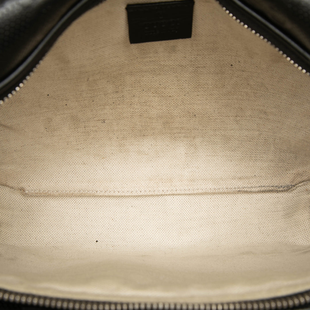 Gucci GG embossé perforé Cuir Pocket Sac ceinture