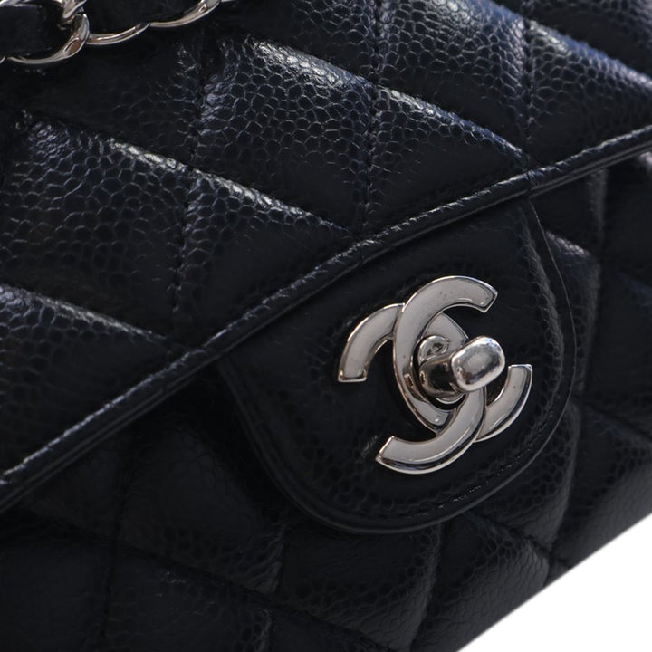 Chanel Medium Classic Caviar Double rabat
