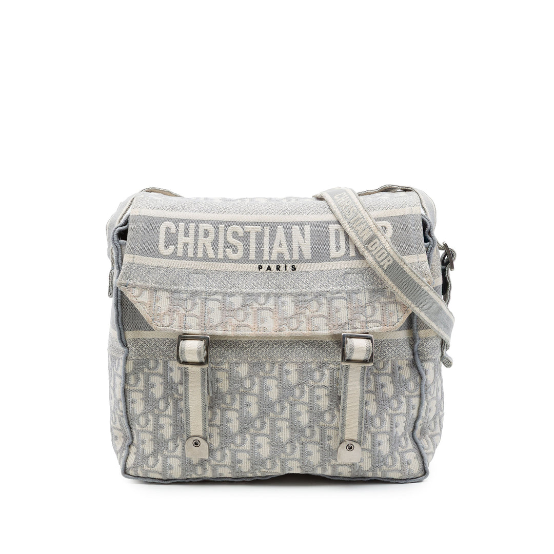 Dior Sac bandoulière Diorcamp Oblique Moyen Gris – vue principale – GABY PARIS