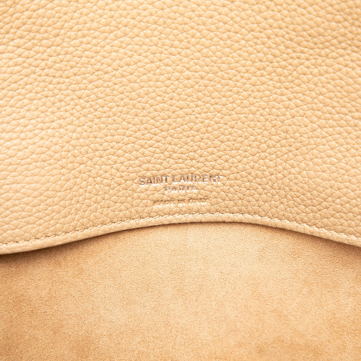 Saint Laurent Small Cuir de veau grainé Supple Sac De Jour Sac