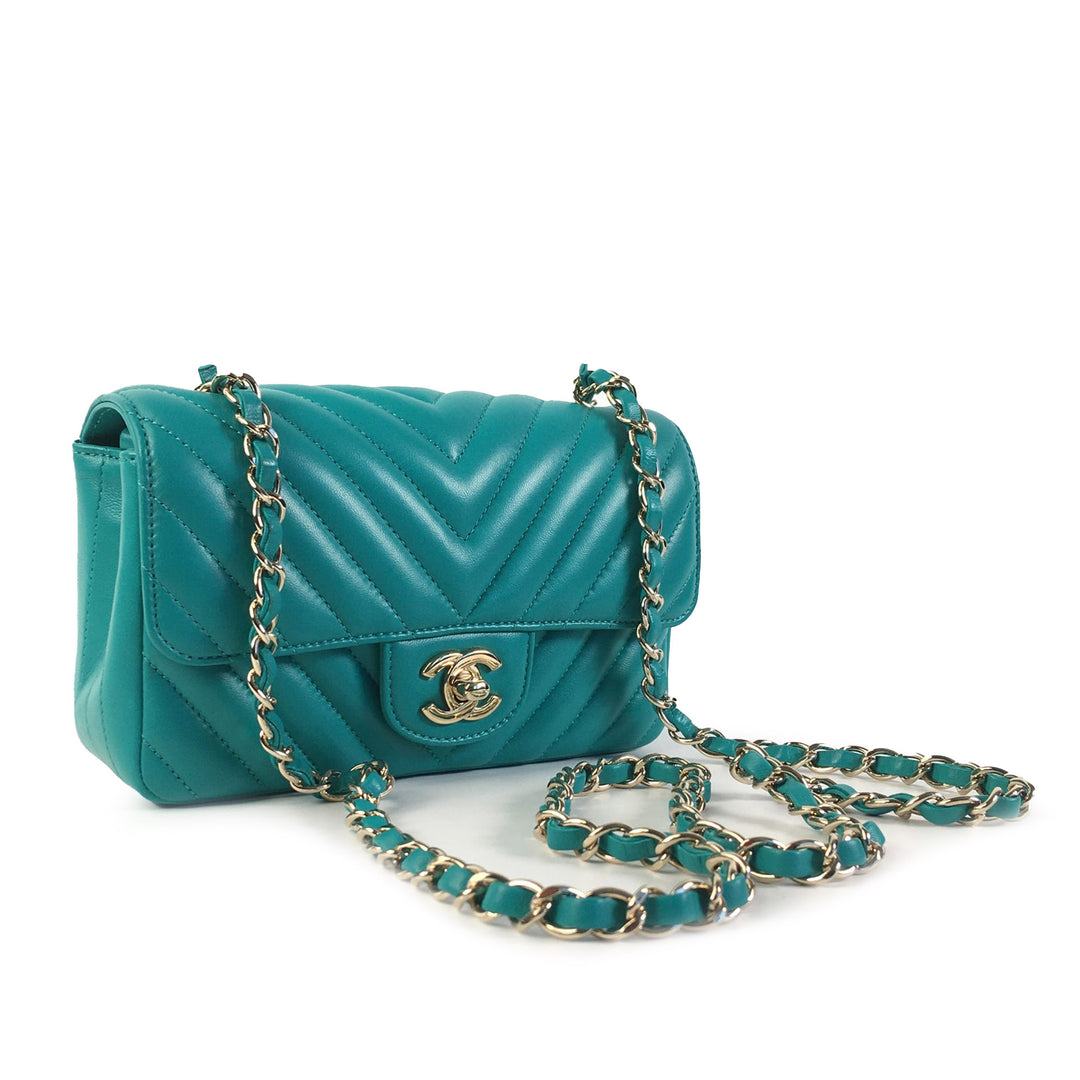 Mini Chevron Quilted Lambskin Rectangular Flap Green - Gaby Paris