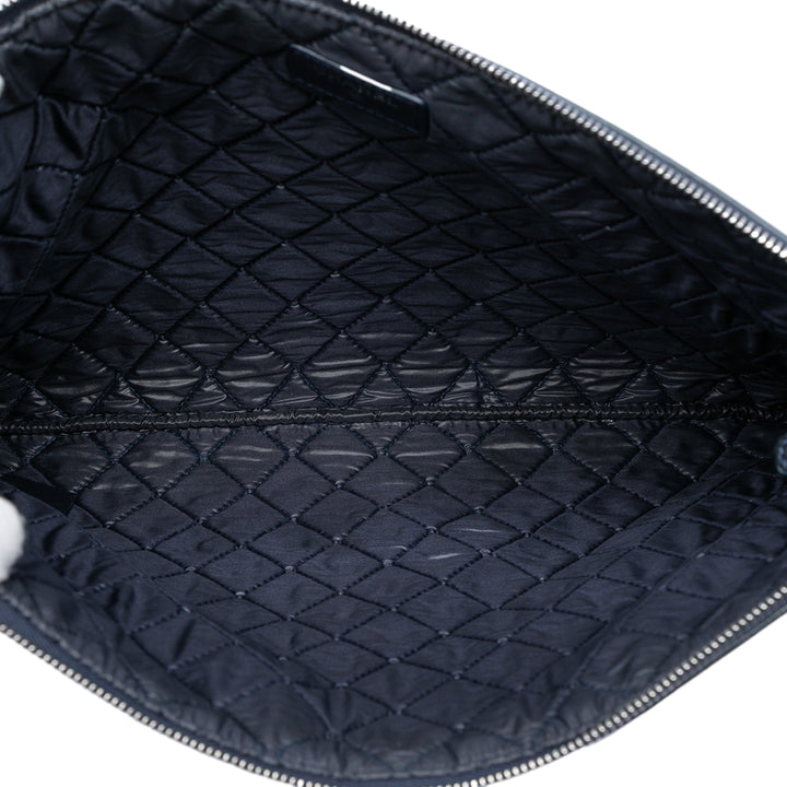Matelassé Boy O Étui Pochette Grand Cuir caviar Bleu