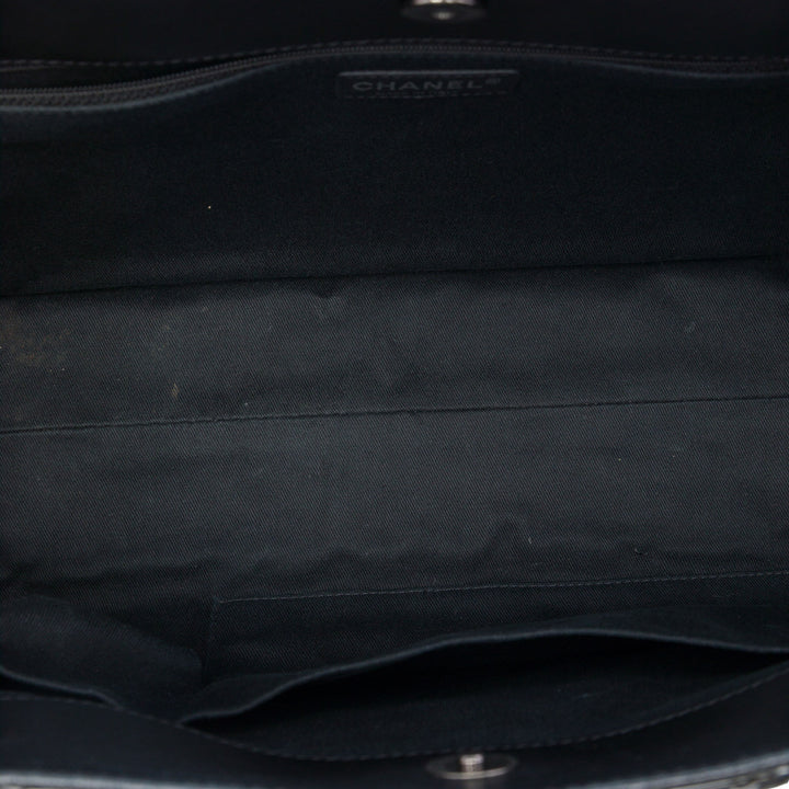 Chanel Matelassé Reissue 2.55 Cabas Noir – vue 4 – GABY PARIS