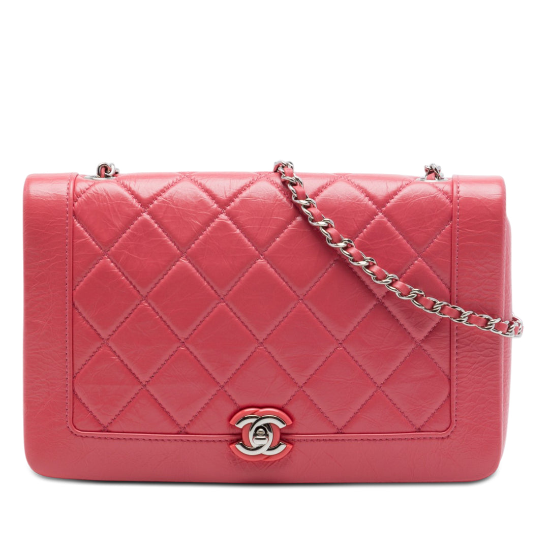 Chanel Small Matelassé Crumpled Cuir de veau Bi Vintage Rabat intégral