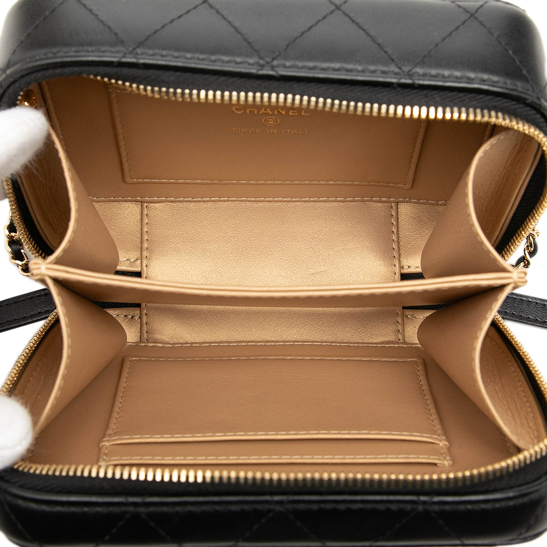 Chanel Mini CC Matelassé Cuir d’agneau et Golden Plate Vanity Sac porté croisé