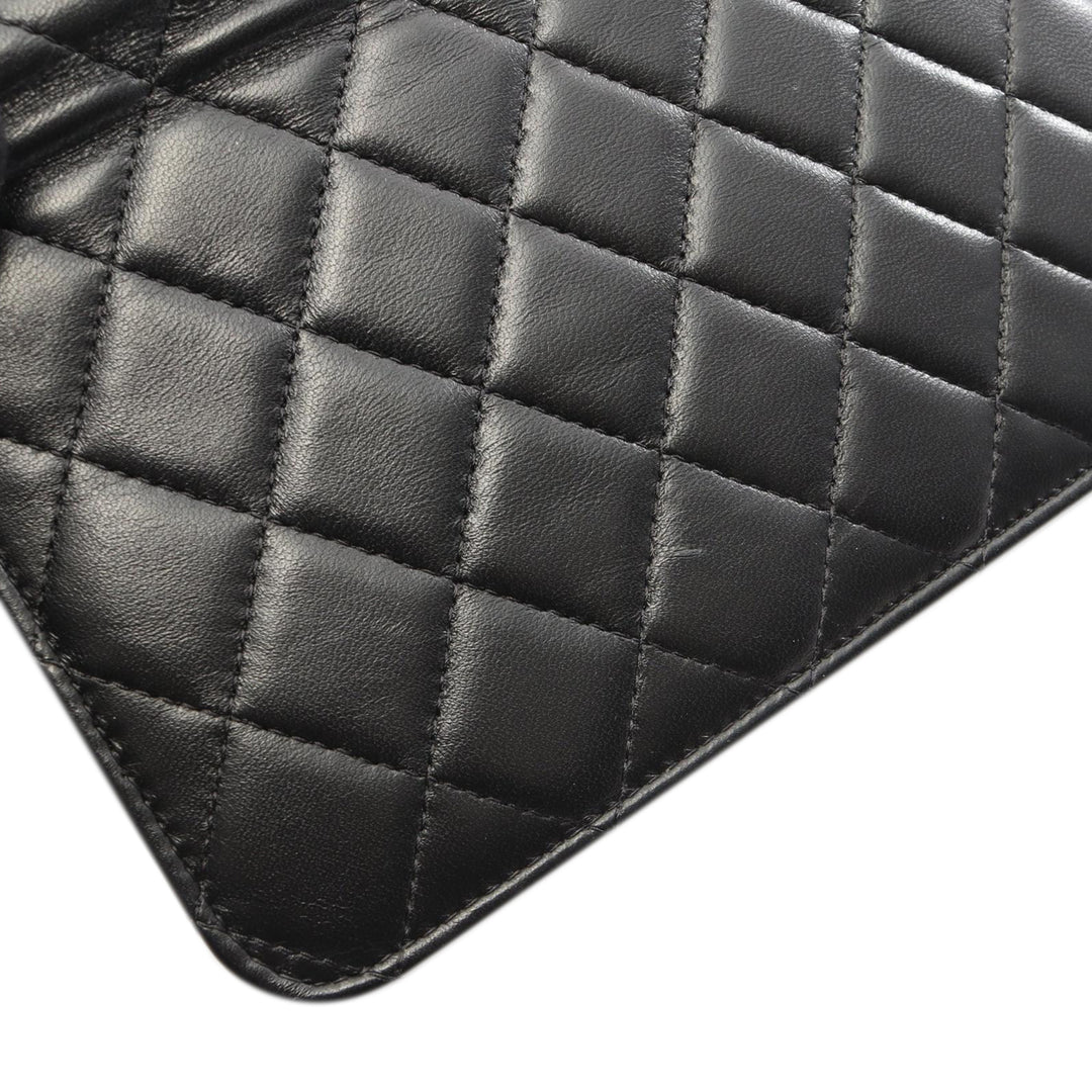 Chanel CC Matelassé clouté 18K Lucky Charms Wallet on Chain Cuir d'agneau Noir – vue 8 – GABY PARIS