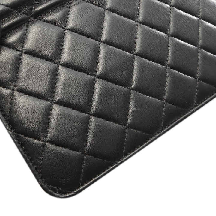 Chanel CC Matelassé clouté 18K Lucky Charms Wallet on Chain Cuir d'agneau Noir – vue 8 – GABY PARIS