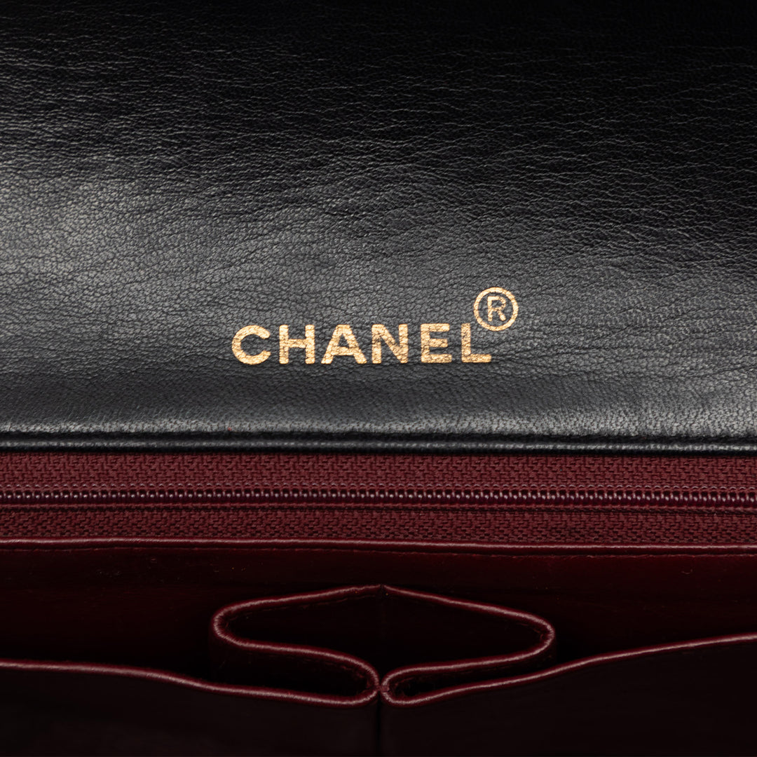 Chanel Medium Matelassé Cuir d’agneau Rabat intégral