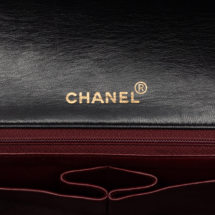 Chanel Medium Matelassé Cuir d’agneau Rabat intégral