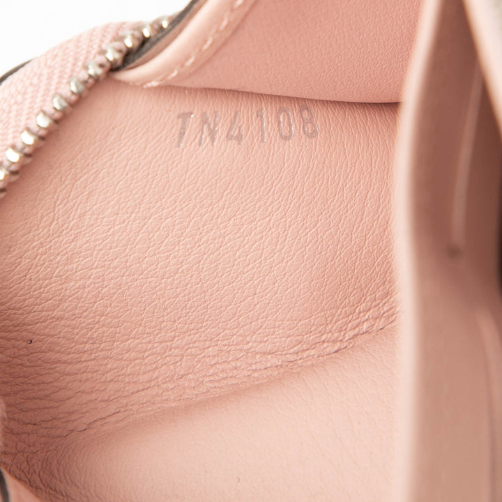 Louis Vuitton Monogram Mahina Zippy Portefeuille