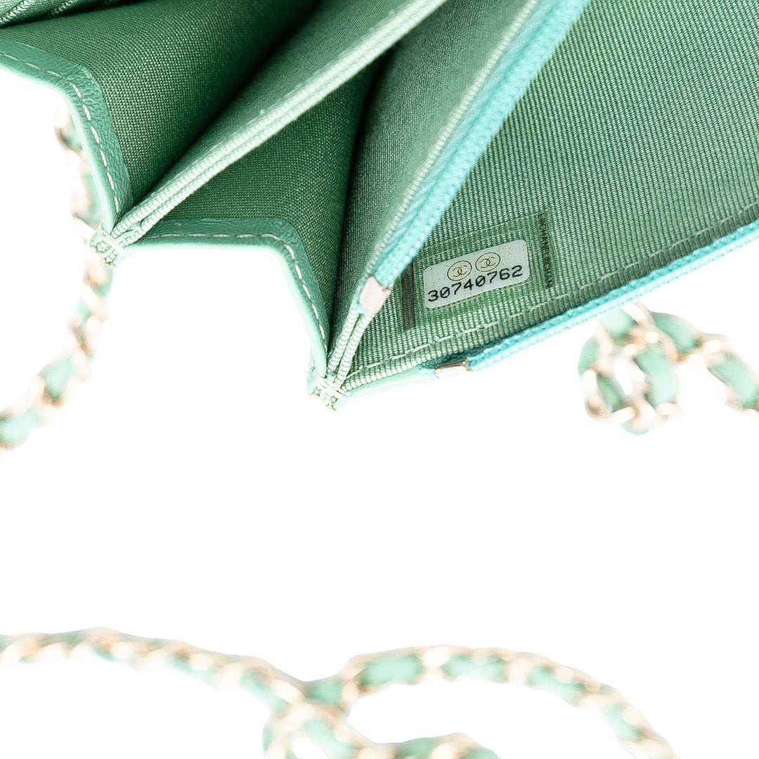 Chanel Mini CC Matelassé Cuir d’agneau Wallet On Chain