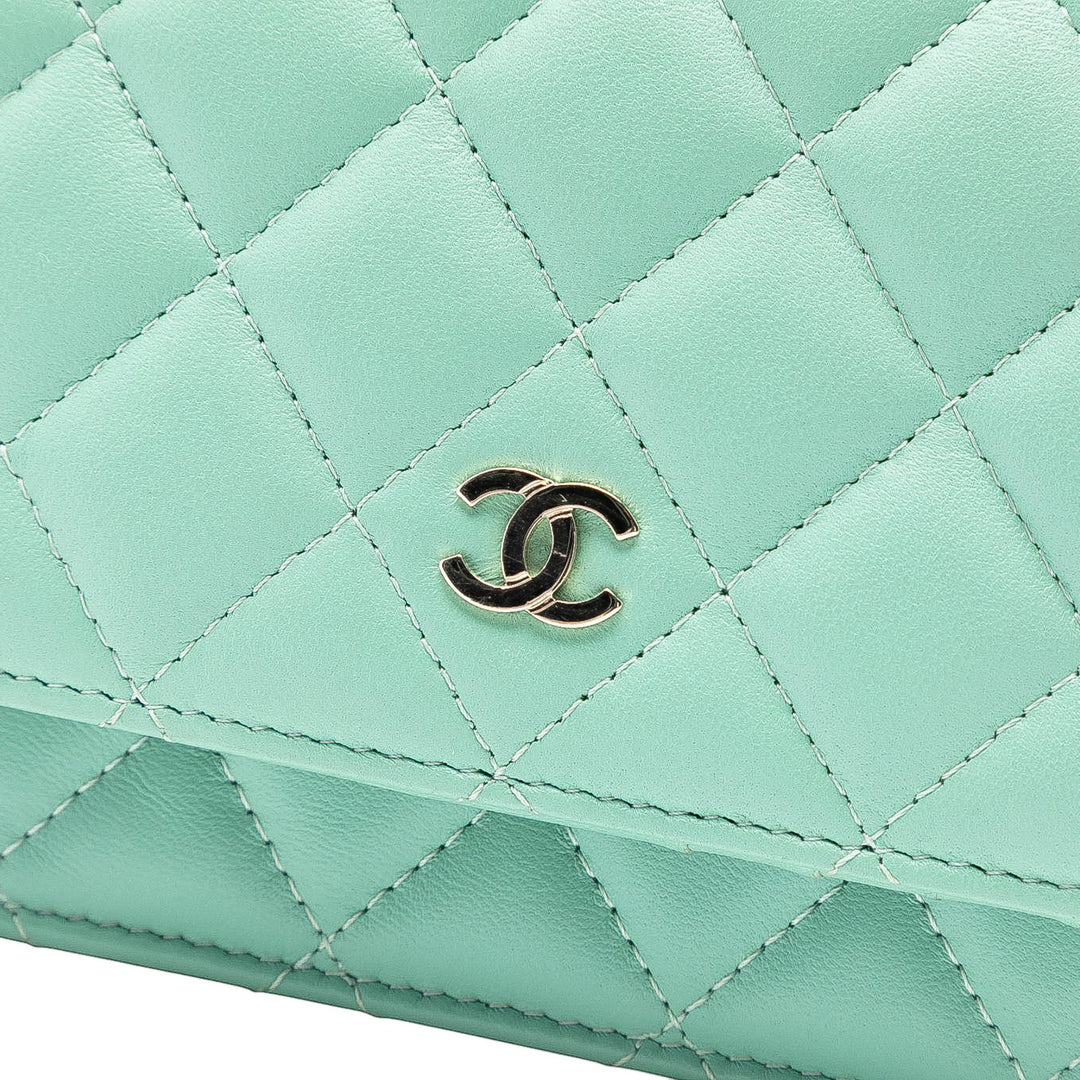 Chanel Mini CC Matelassé Cuir d’agneau Wallet On Chain