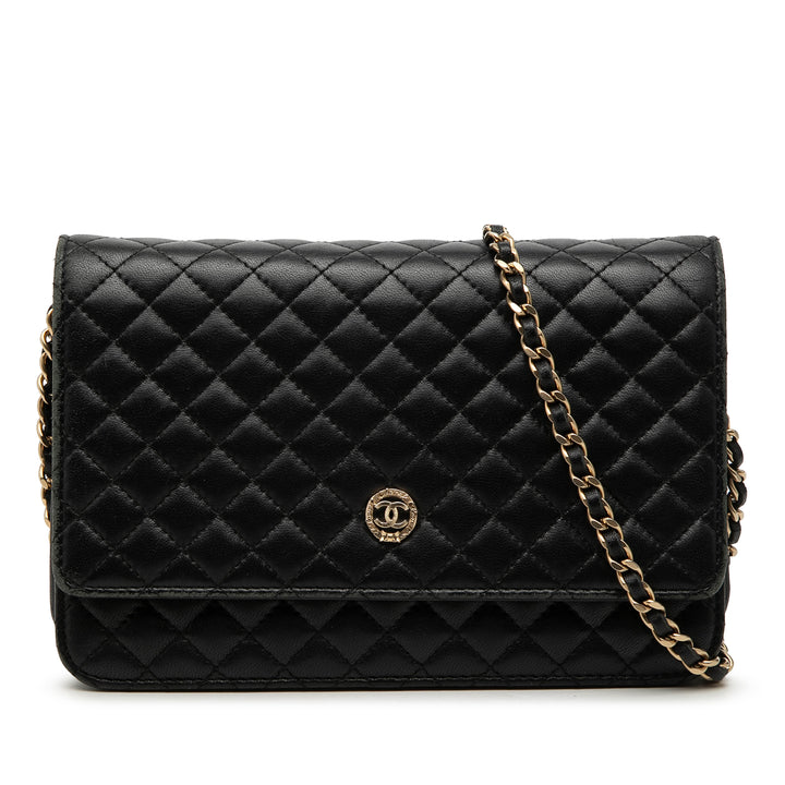 Chanel Matelassé Cuir d’agneau Crest Wallet on Chain