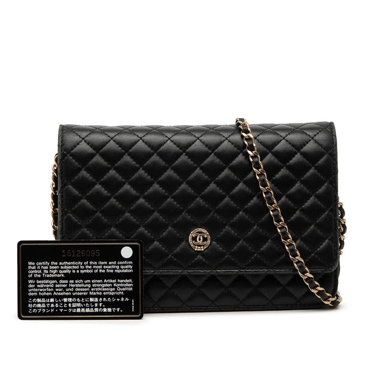 Chanel Matelassé Cuir d’agneau Crest Wallet on Chain