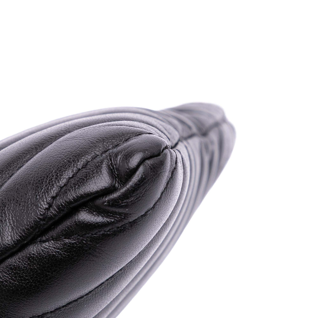 Saint Laurent Chevron Cuir Monogram Zip A5 Wristlet Pochette Noir
