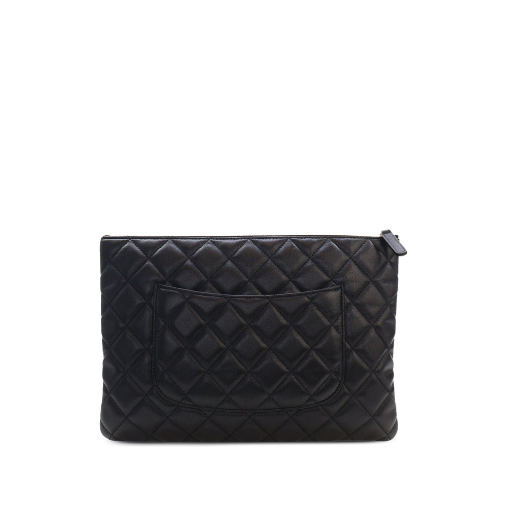 Chanel CC Matelassé Pochette with à rabat Porte-monnaie Mini Cuir d'agneau Noir – vue 2 – GABY PARIS