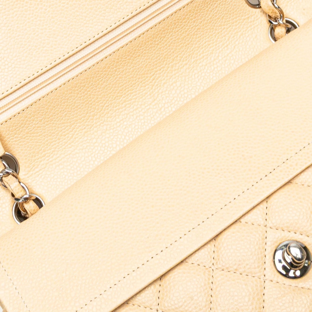 Chanel Classic Double rabat Moyen Cuir caviar