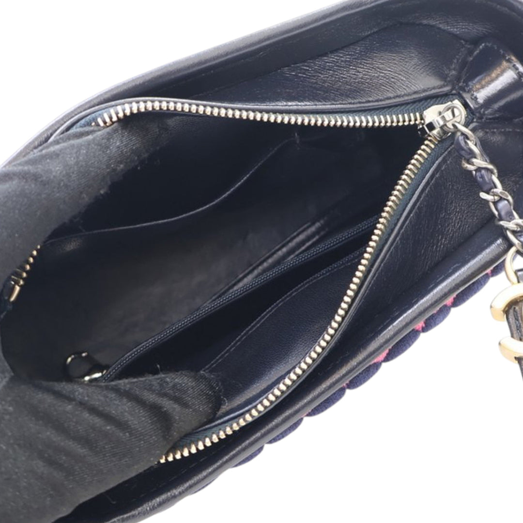 Chanel Small Knit and Cuir de veau Gabrielle Hobo Bleu