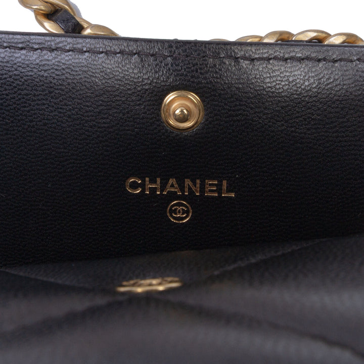 Chanel Matelassé Cuir d’agneau 19 à rabat Coin Purse avec chaîne