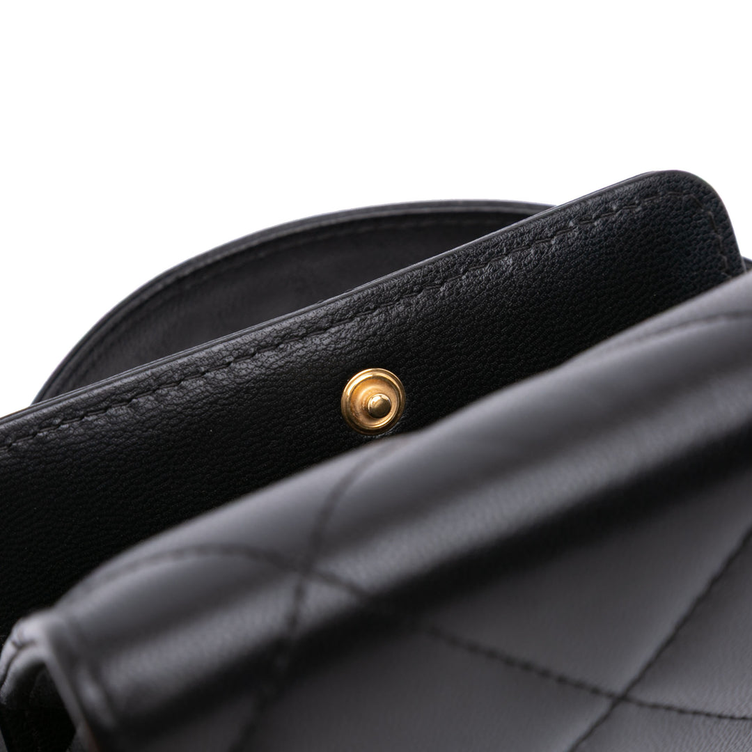 Chanel Matelassé Cuir d’agneau 19 à rabat Coin Purse avec chaîne