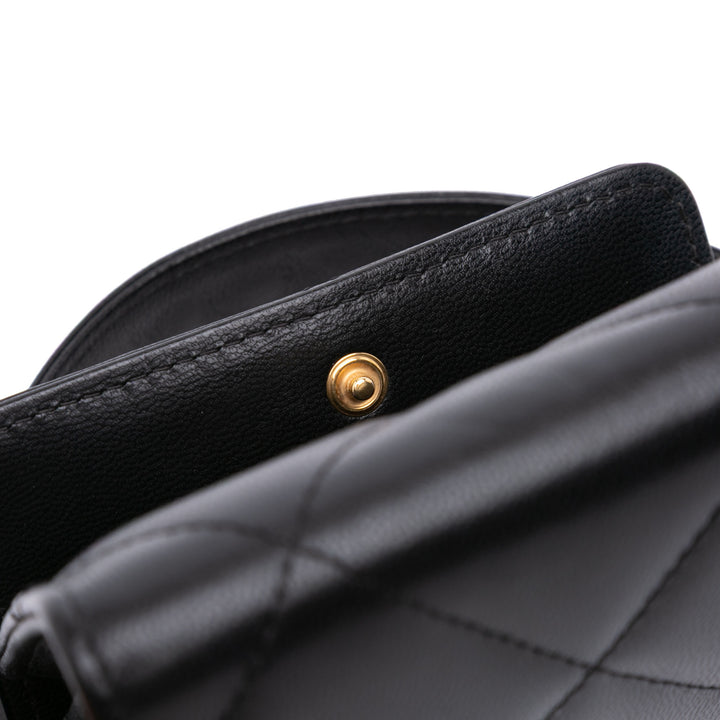 Chanel Matelassé Cuir d’agneau 19 à rabat Coin Purse avec chaîne