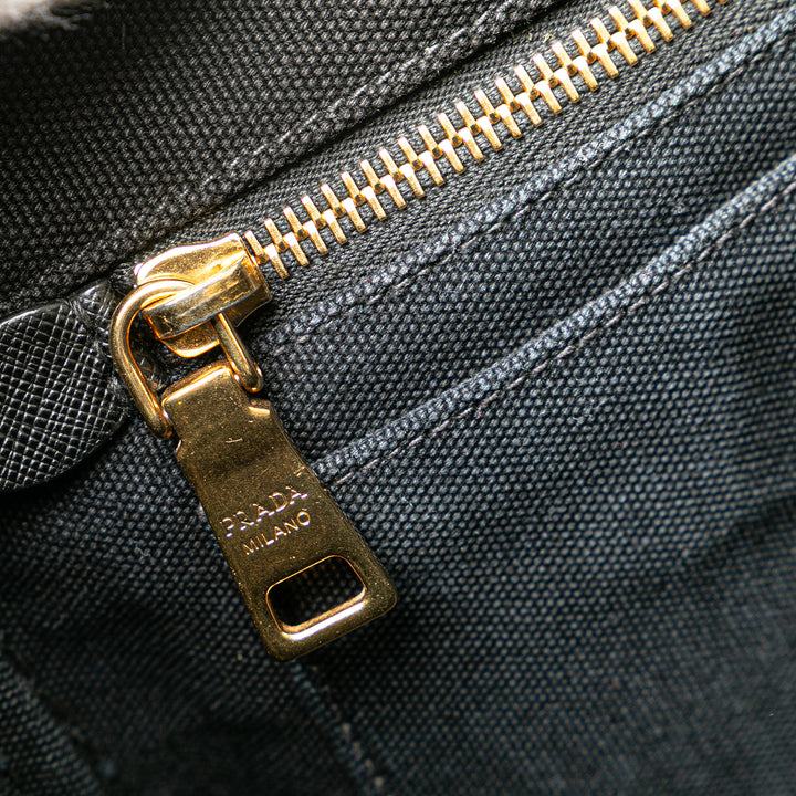 Small Canvas Canapa Logo Satchel Black - Gaby Paris