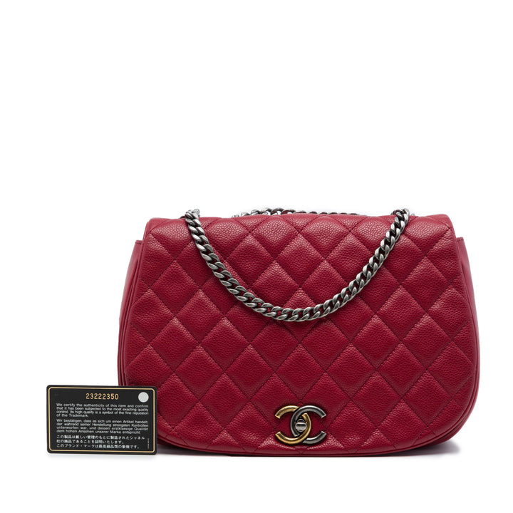 Chanel Matelassé Casual Poche à rabat Moyen Cuir caviar Rouge – vue 7 – GABY PARIS