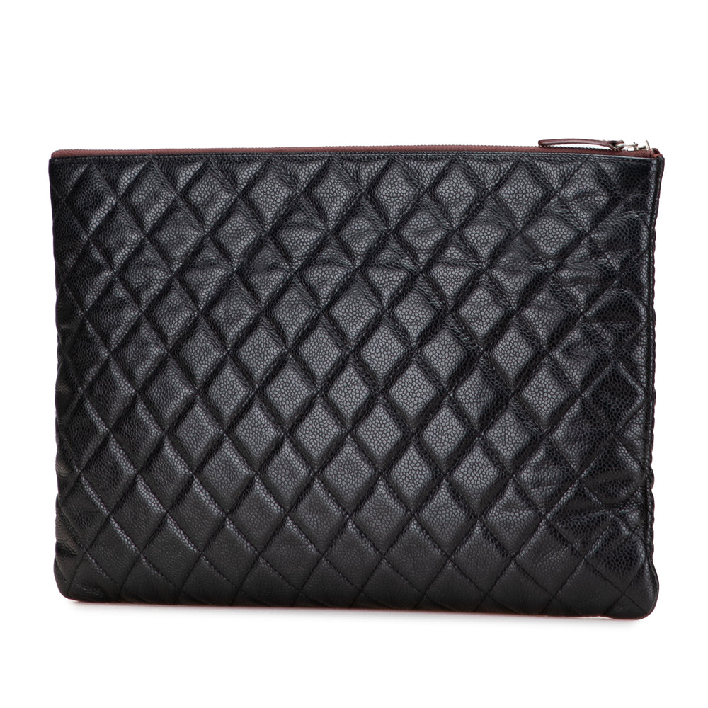Chanel Large Quilted Caviar O Case Pochette Noir – GABY PARIS Authentique