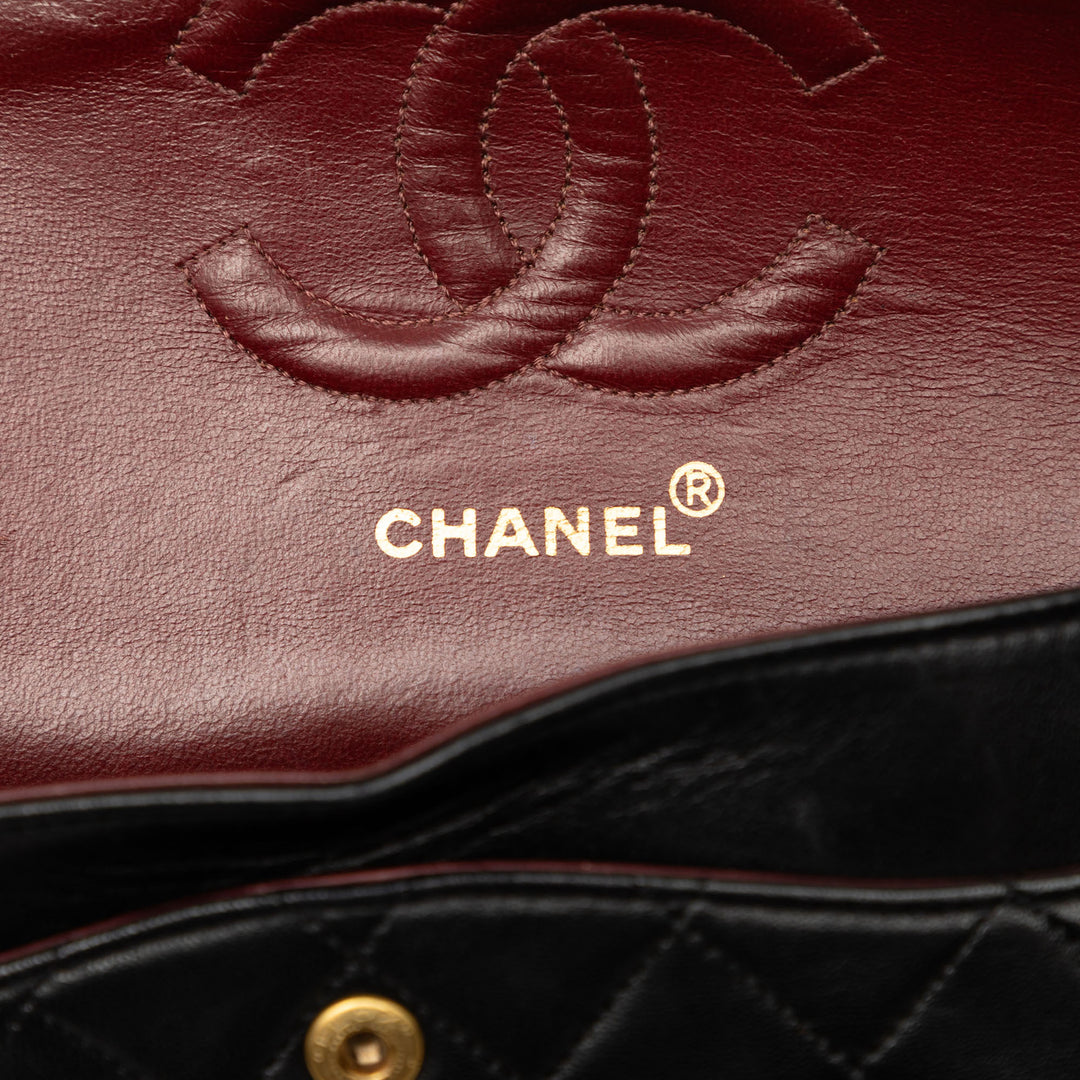 Chanel Medium Classic Cuir d'agneau Double rabat