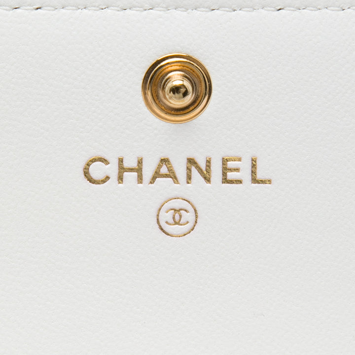 Chanel Matelassé Cuir d’agneau Romance Card Holder On Chain