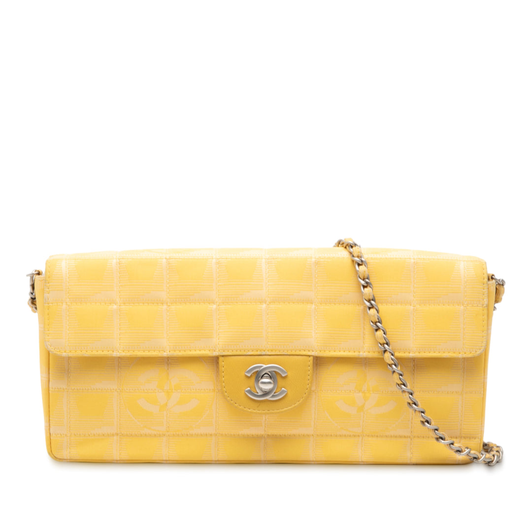 Chanel New Travel Line Nylon East West à rabat – GABY PARIS Authentique