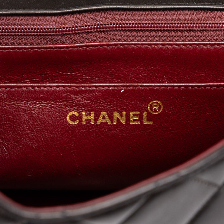 Chanel Sac bandoulière Diana à rabat Petit Cuir d'agneau Noir – vue 5 – GABY PARIS