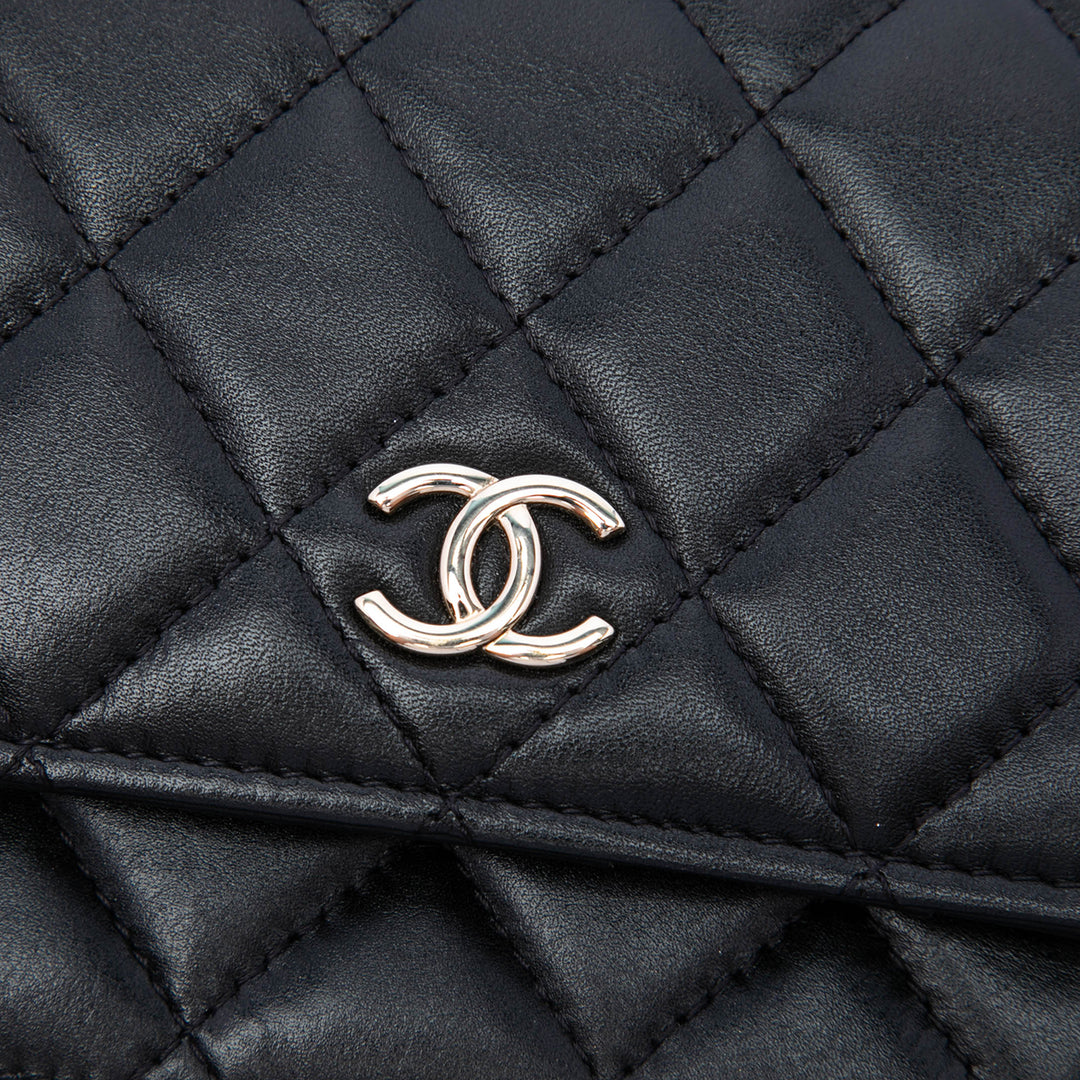 Chanel CC Matelassé Cuir d'agneau Maxi Perle Chain Strap