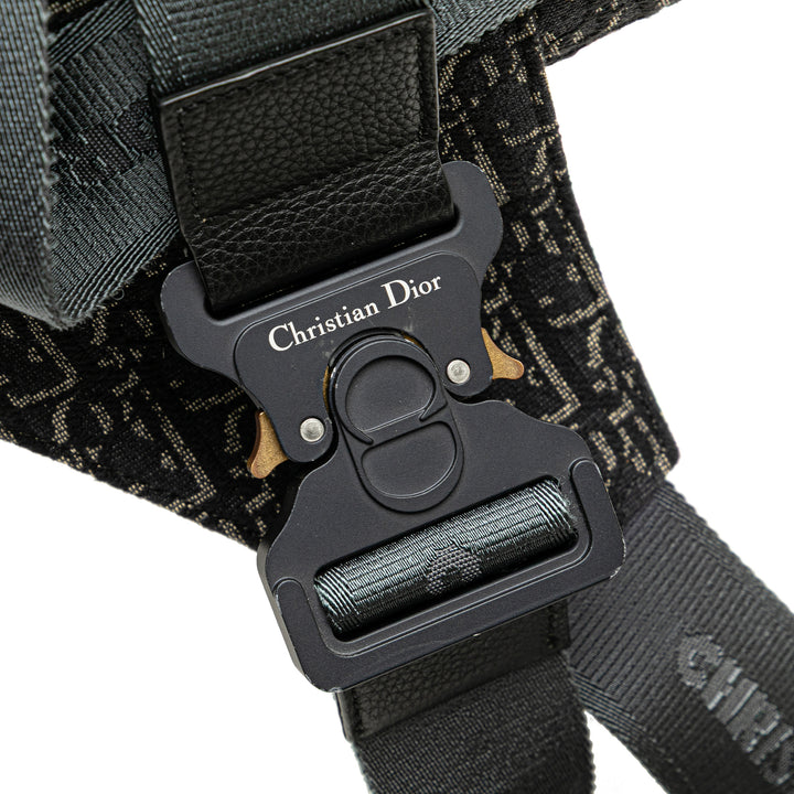 Oblique Canvas Saddle Crossbody Black - Gaby Paris