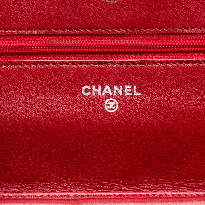 Chanel CC Matelassé Cuir verni Brilliant Wallet on Chain