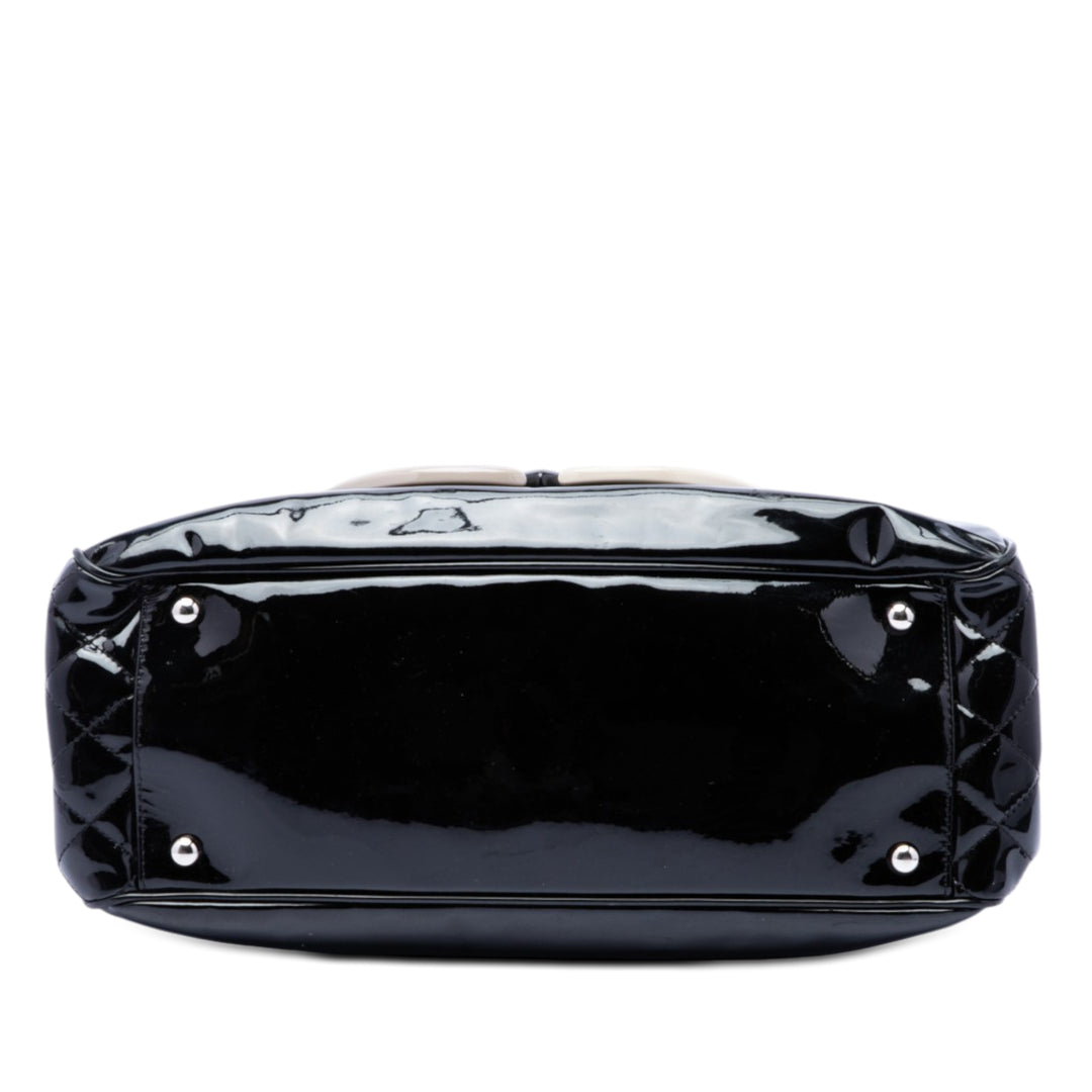 Chanel Small Cuir verni Lipstick Cabas