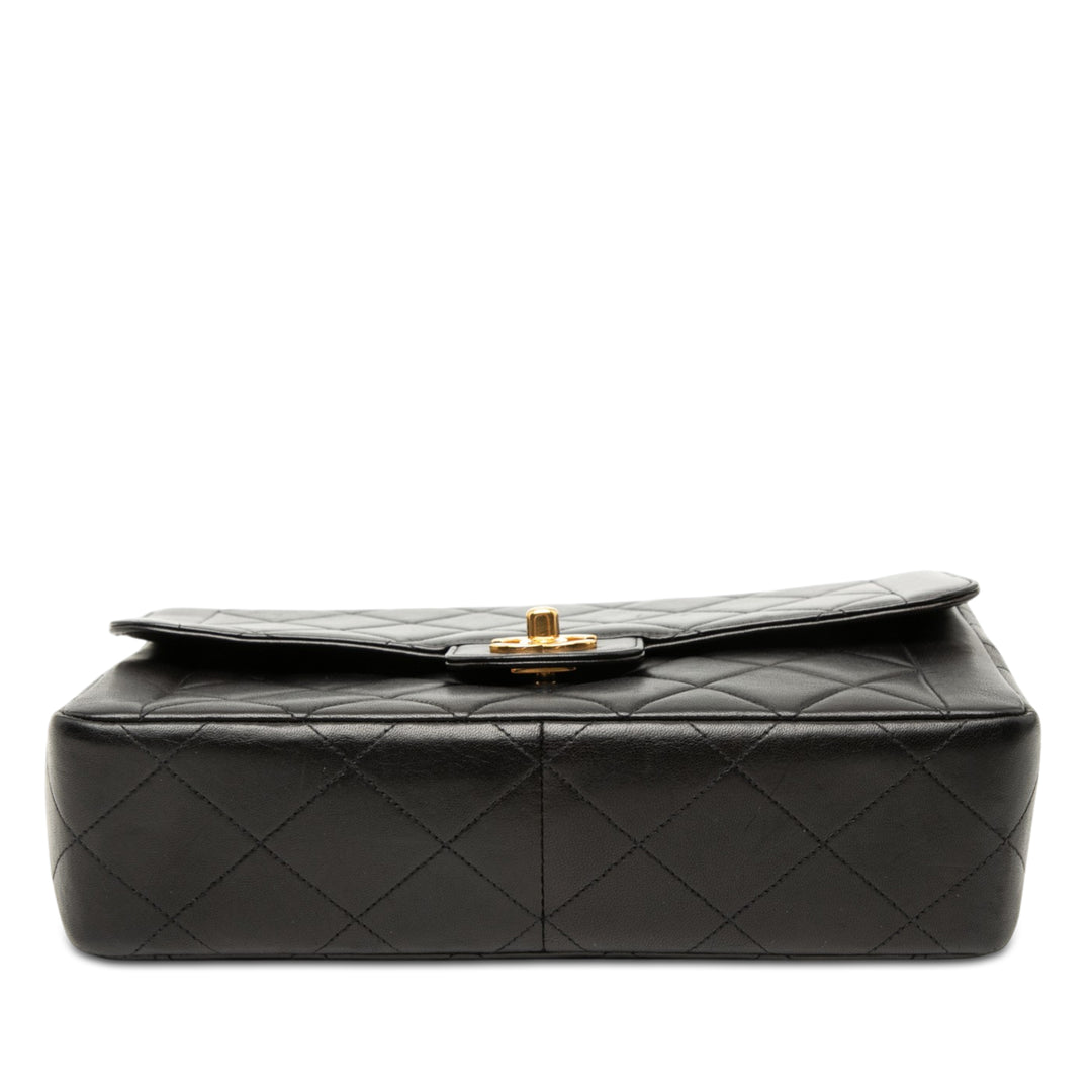 Chanel Medium CC Matelassé Cuir d’agneau Border Simple rabat