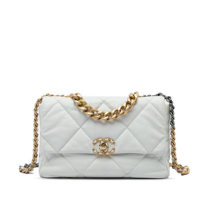 Chanel 19 à rabat Grand Cuir d'agneau Blanc – vue principale – GABY PARIS